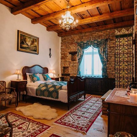 Molnos Kuria Pension Corund  Exterior foto