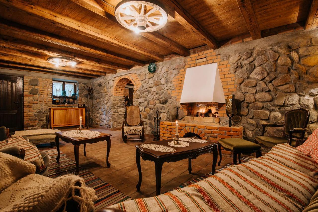 Molnos Kuria Pension Corund  Exterior foto