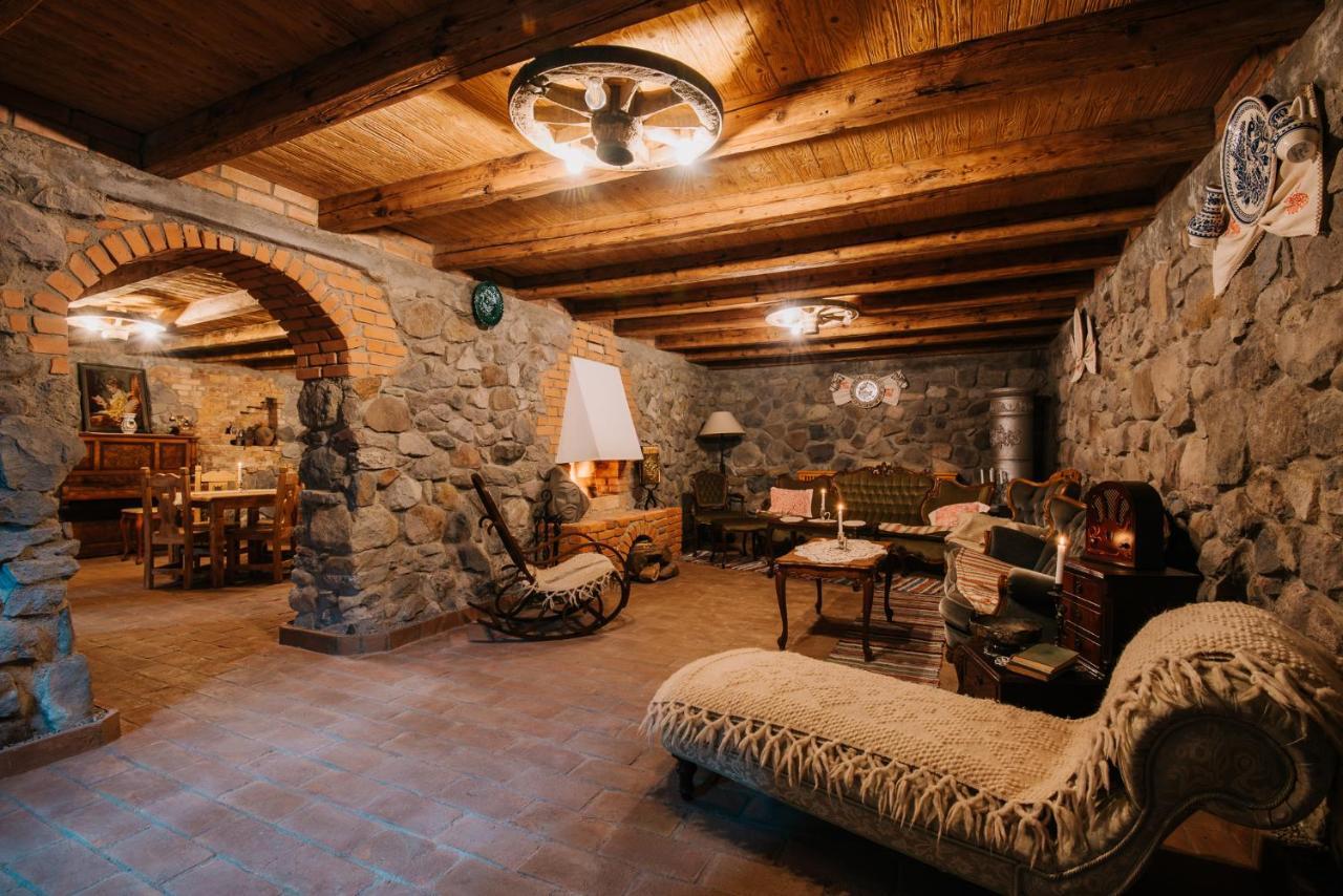 Molnos Kuria Pension Corund  Exterior foto